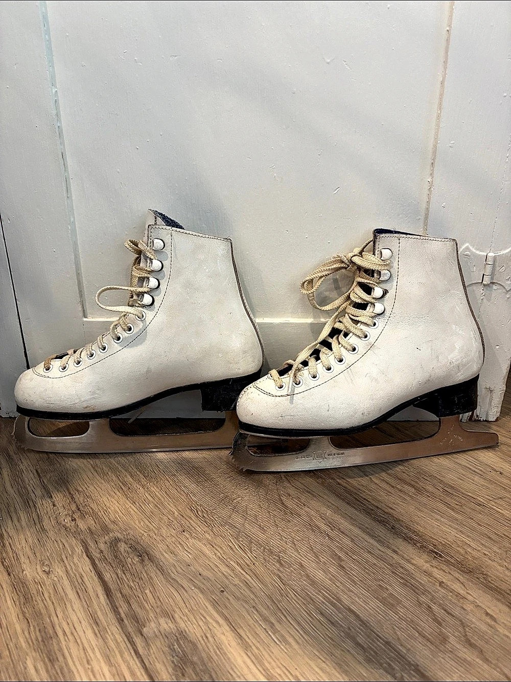Wifa made in Austria “Prima” White Figure Skates kids 4